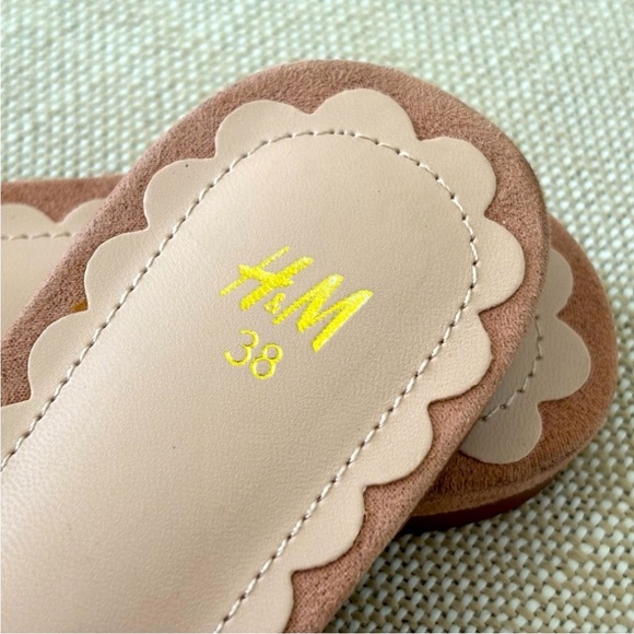 H&M Feathered Mules Slippers NWT Mauve Fluffy Sueded Low Heel Romance Boudoir 38 - Picture 4 of 8